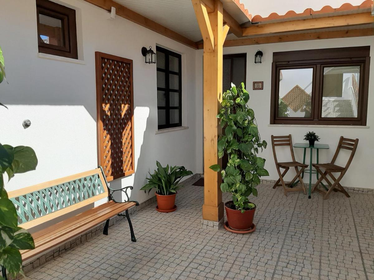 Апартаменты Alojamento Ferreira - Apartamento B Сантиагу-ду-Касен Экстерьер фото